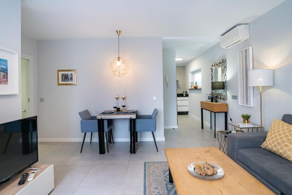 מאלגה Sea Views Penthouse City Center מראה חיצוני תמונה
