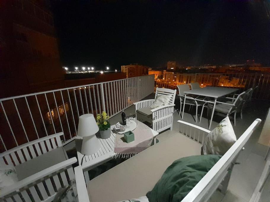מאלגה Sea Views Penthouse City Center מראה חיצוני תמונה